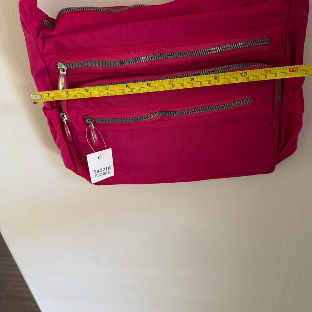 New Pink Nylon Crossbody Purse Bag Pockets Zippers Bright SIDE POCKETS - Picture 12 of 13